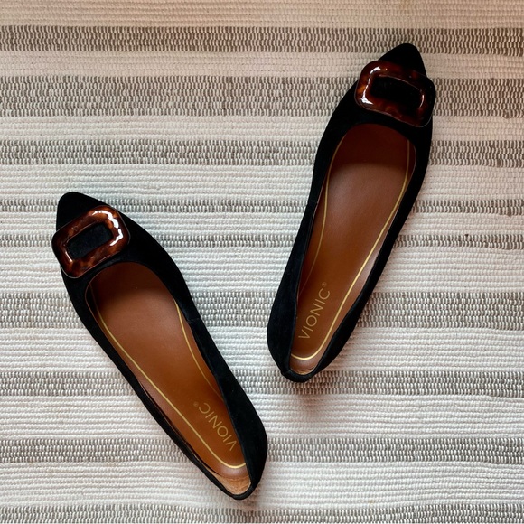 Vionic Shoes - Vionic Amanda Black Suede Tortoise Pointed Flats
